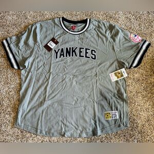 MENS MITCHELL & NESS YANKEES JERSEY